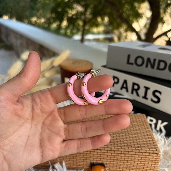 Candy Hoop Earrings – Ροζ ατσάλινα κρικάκια.
