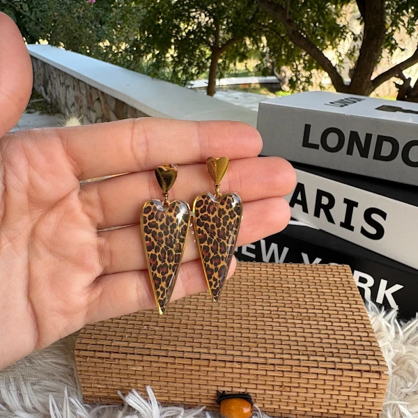 Wild Heart Drops-Ατσάλινα σκουλαρίκια καρδιές.