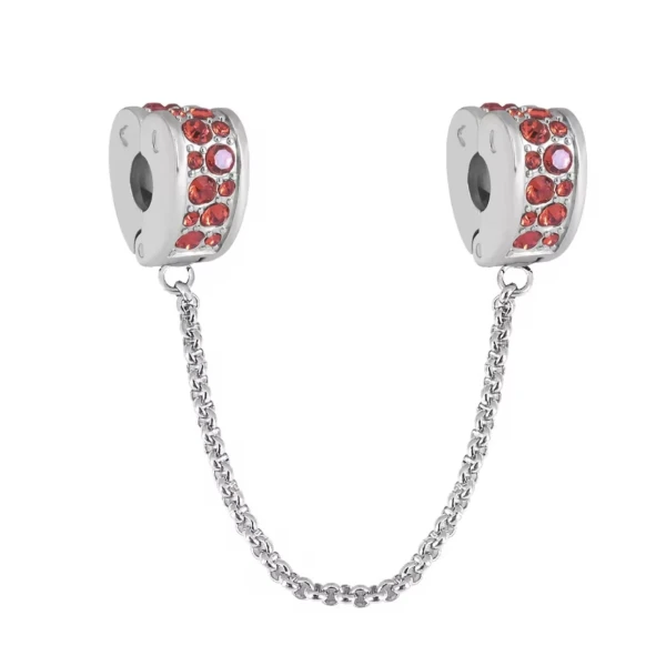 Ατσάλινη αλυσίδα ασφαλείας καρδιά με κόκκινα zircons.