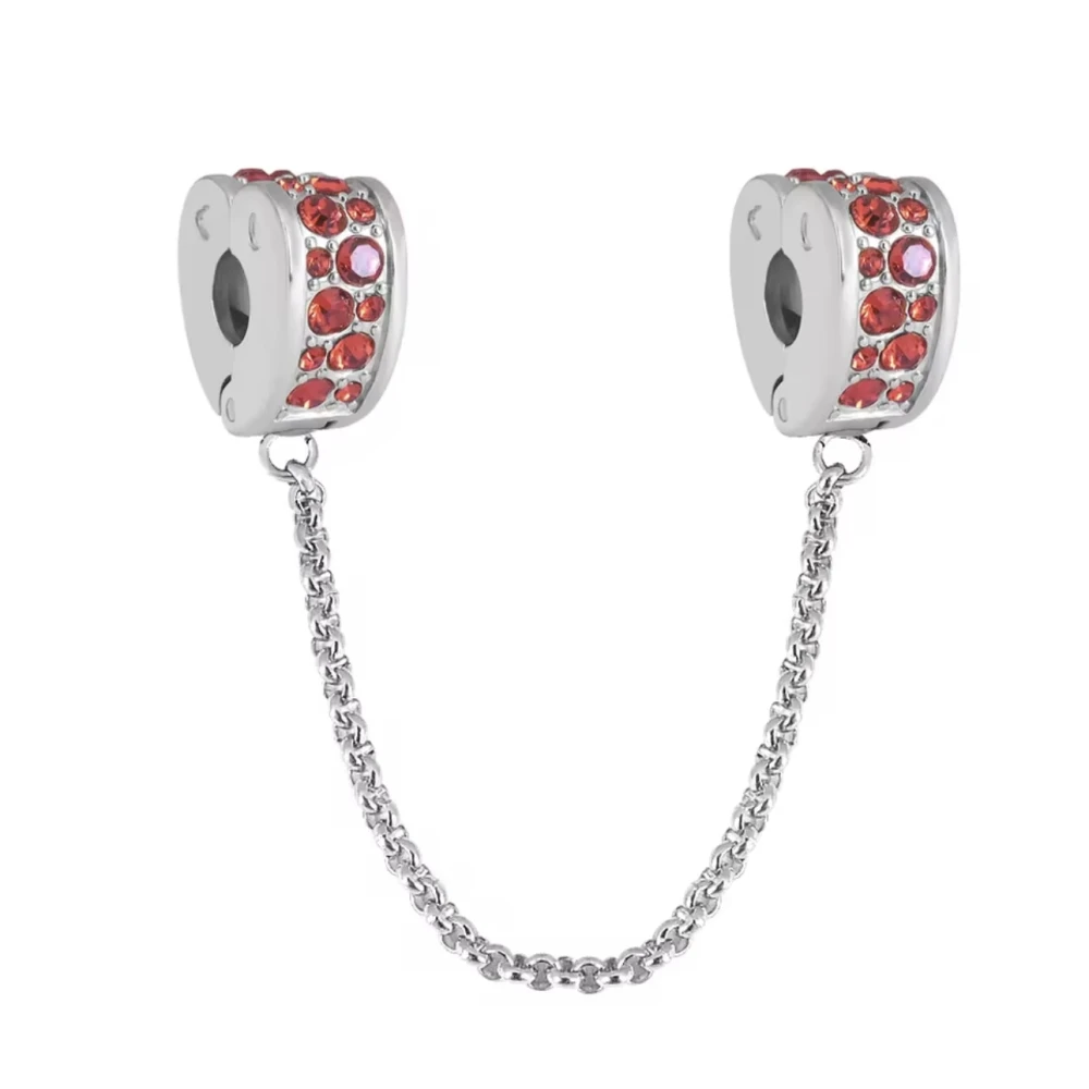 Ατσάλινη αλυσίδα ασφαλείας καρδιά με κόκκινα zircons.