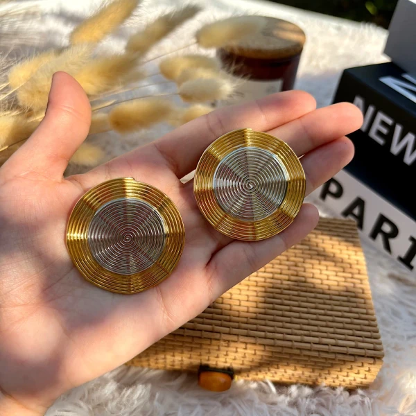 Ατσάλινα σκουλαρίκια "Golden Eclipse"