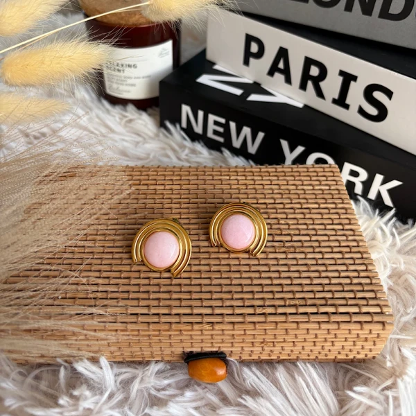 Blush Orbit – Επιχρυσωμένα σκουλαρίκια από ανοξείδωτο ατσάλι.